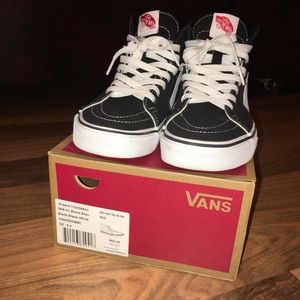 Classic Hightop Black Vans